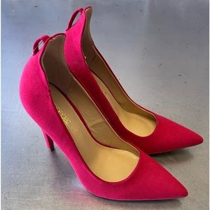 Show Dazzle Red Pumps